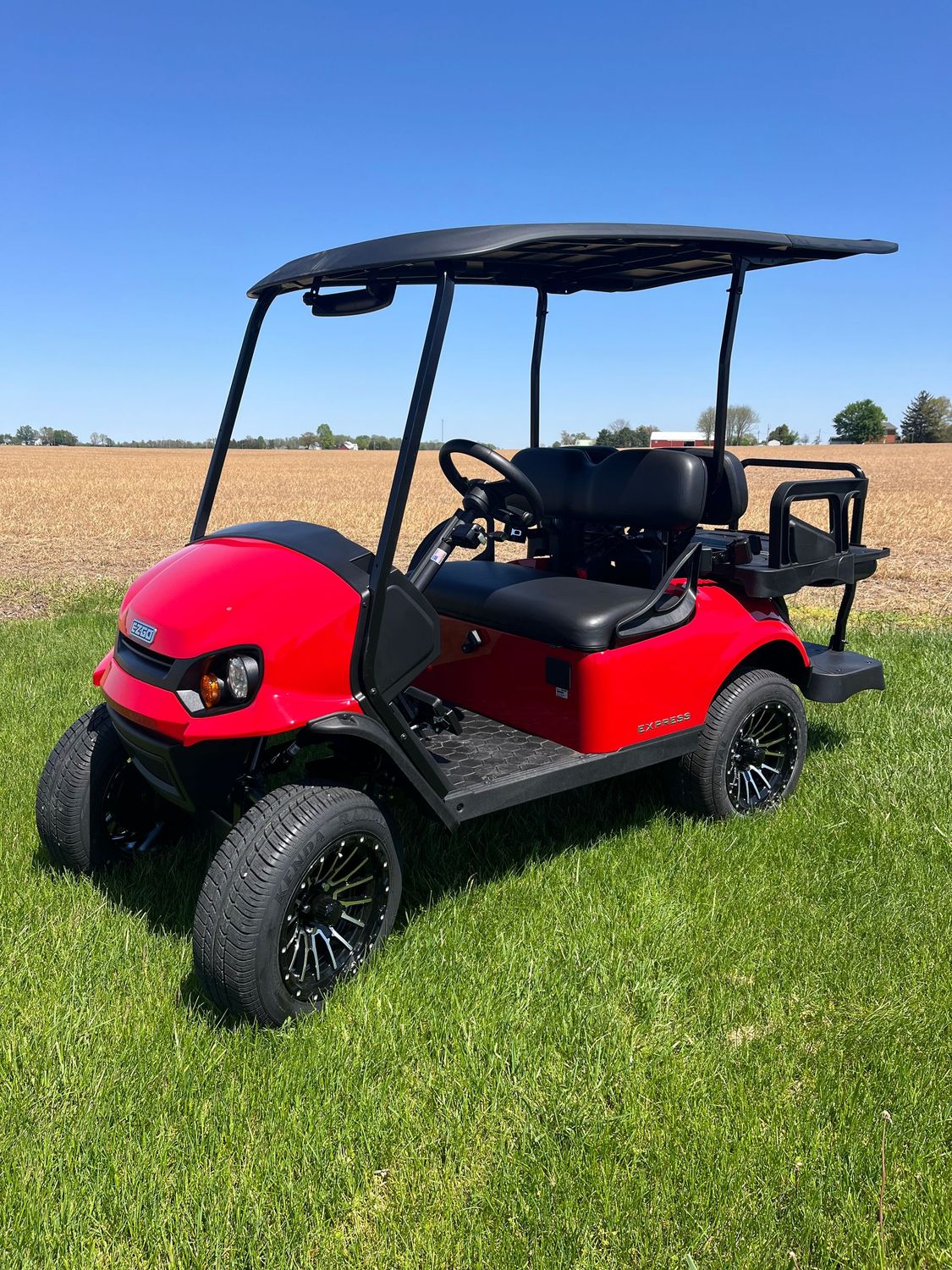 ​2025 EZ Go Express 4 Gas Flame Red