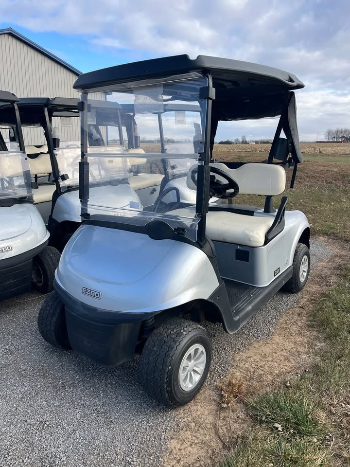 2021 EZGO RXV Gas Golf Cart