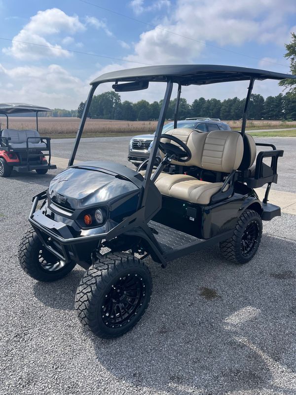 ​2026 E-Z-GO  Express 4 Gas Golf Cart Black