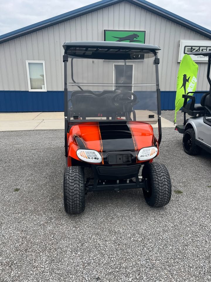 2022 E-Z-GO TXT Gas Golf Cart