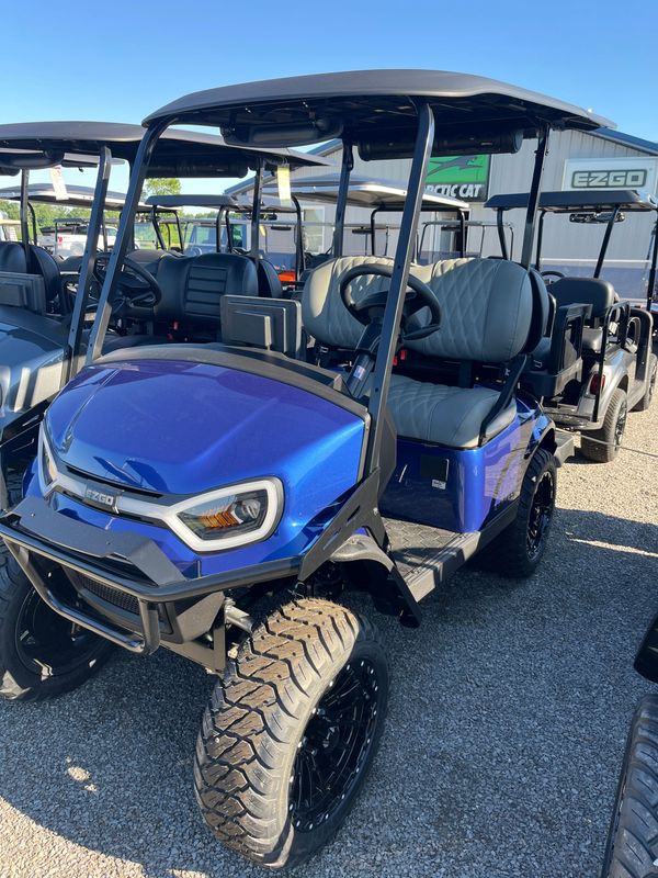 ​2026 E-Z-GO Express 4 Gas Summit XT Pkg in Electric ⚡Blue ?