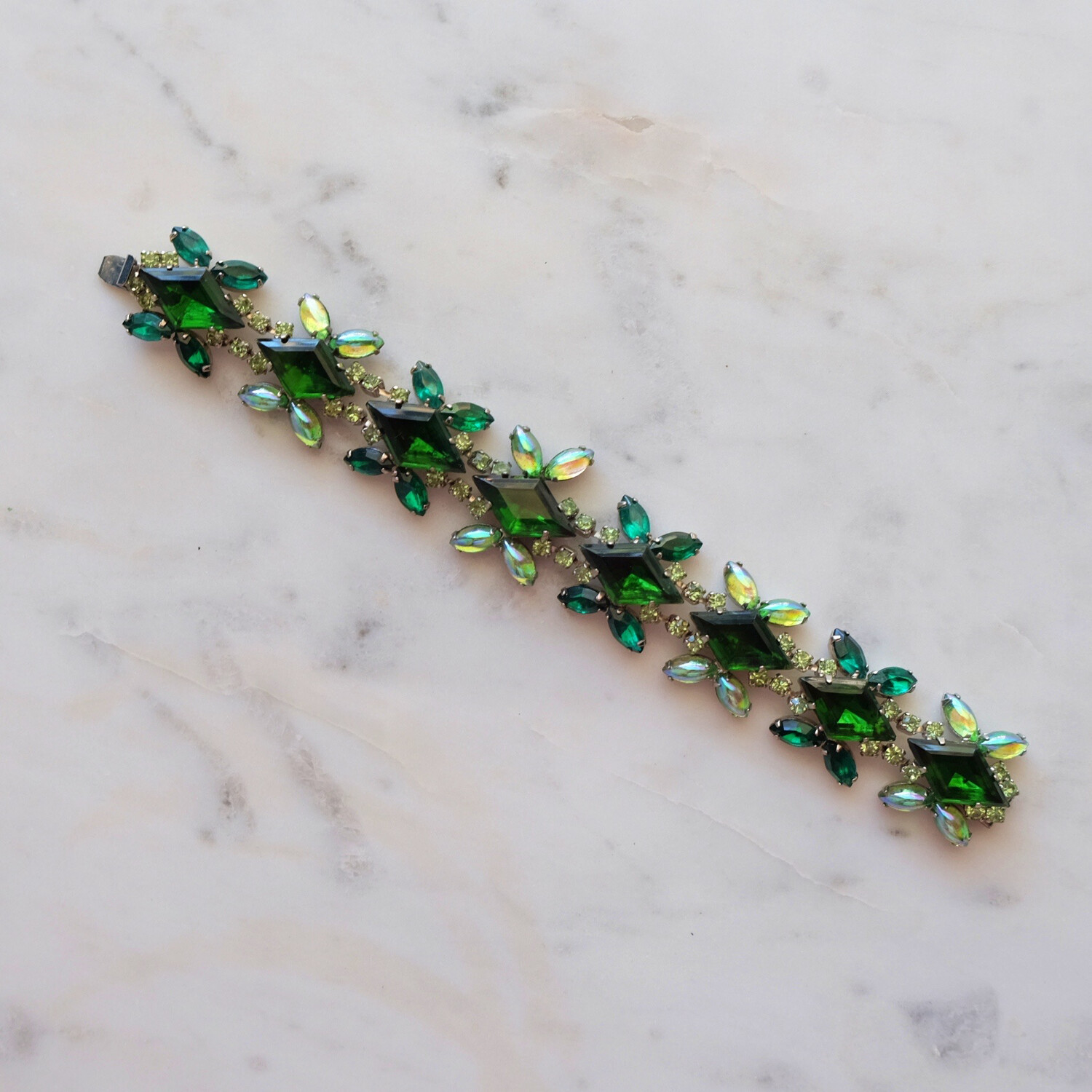 Vintage Unsigned Green Crystals Bracelet 1960’s