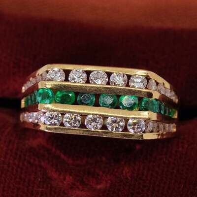 Vintage 14K Gold Diamonds and Emeralds Ring