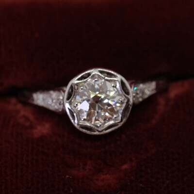 Antique Platinum 0.67 ct Diamond Ring