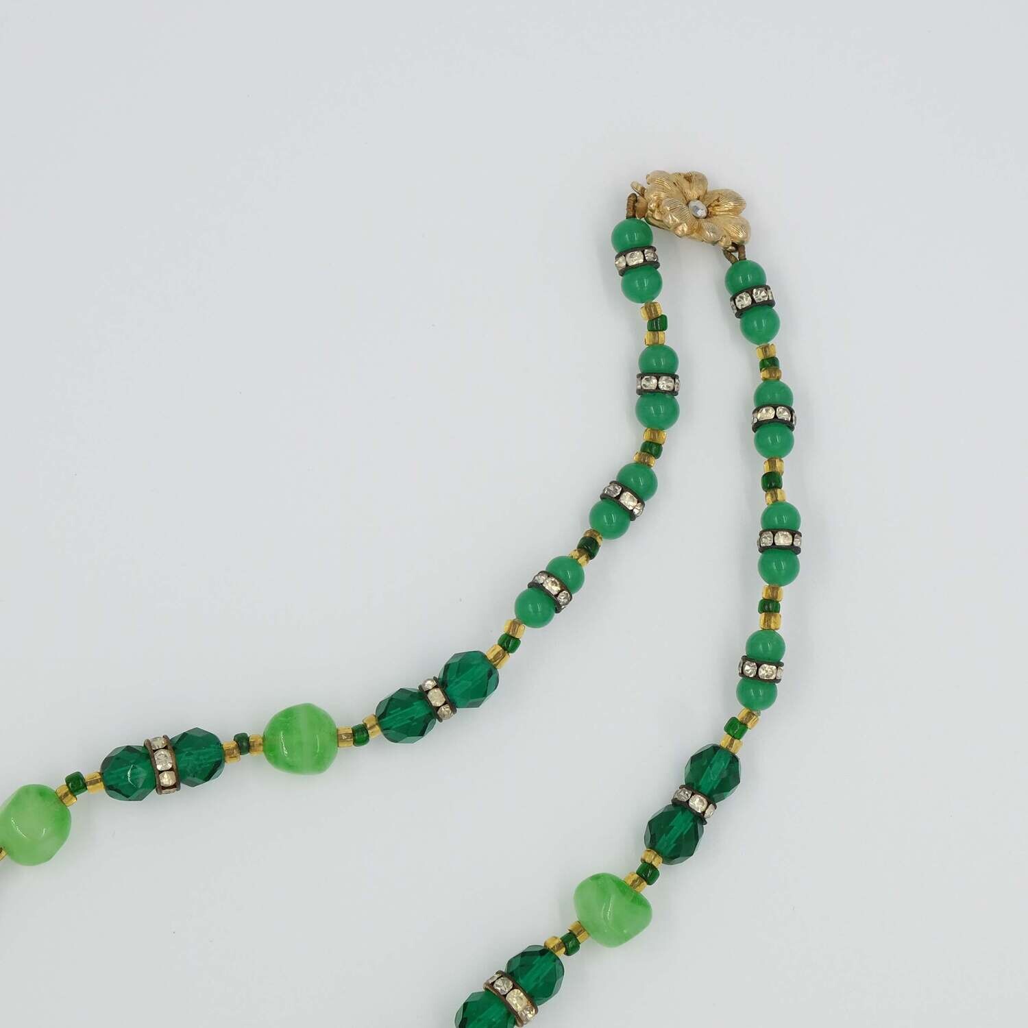 Vintage Green Glass Beads Necklace 1960&#39;s