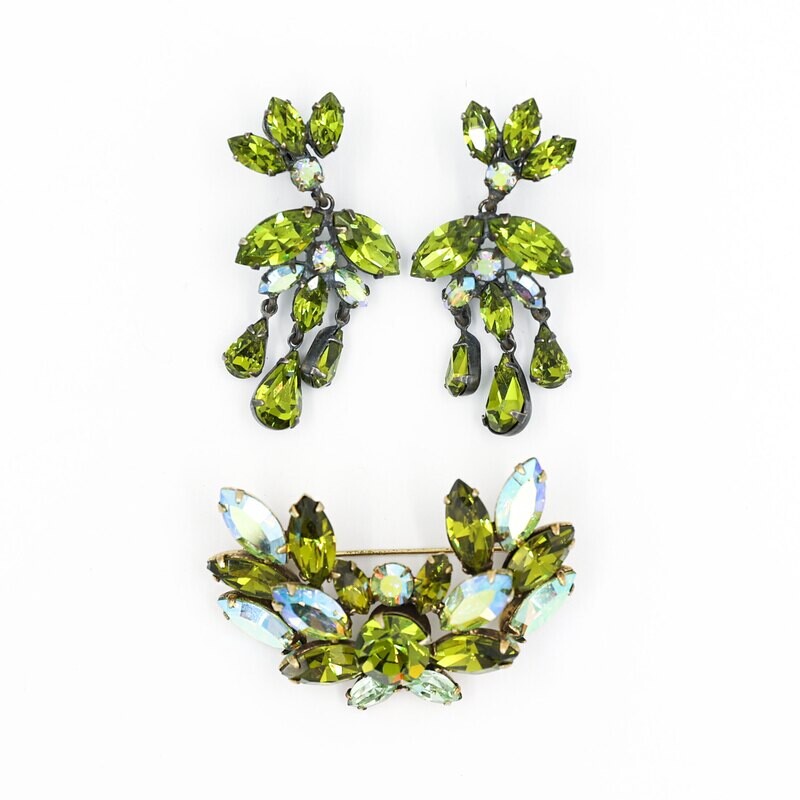 Vintage Regency Olive Pin and Dangle Earrings Set