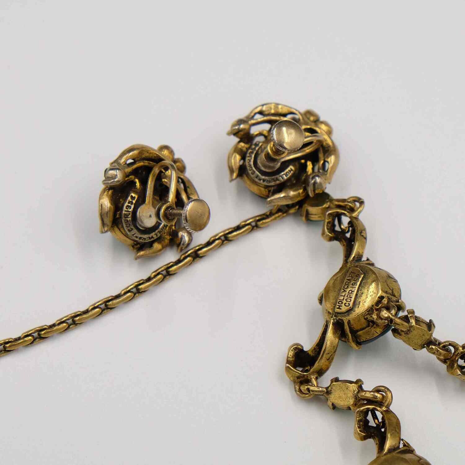 Hollycraft Green Necklace and Earrings Set 1950s