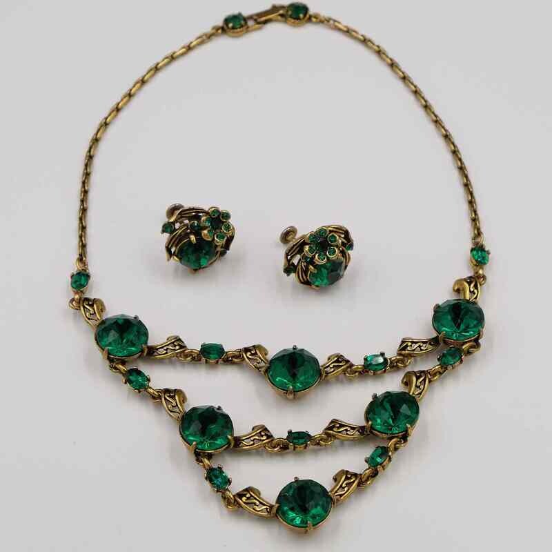 Hollycraft Green Necklace and Earrings Set 1950s