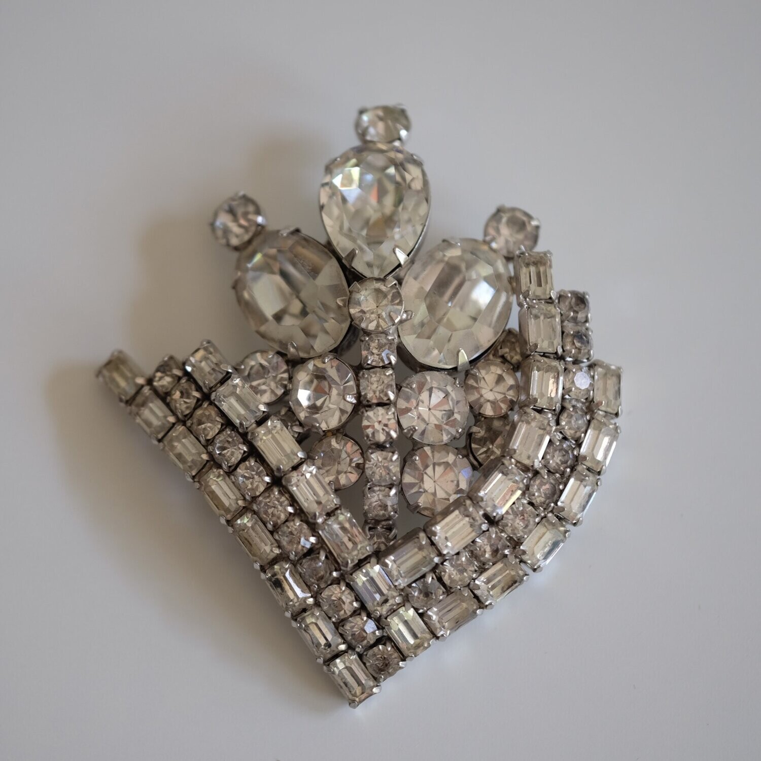 Kramer of New York Clear Rhinestones Brooch 1950&#39;s