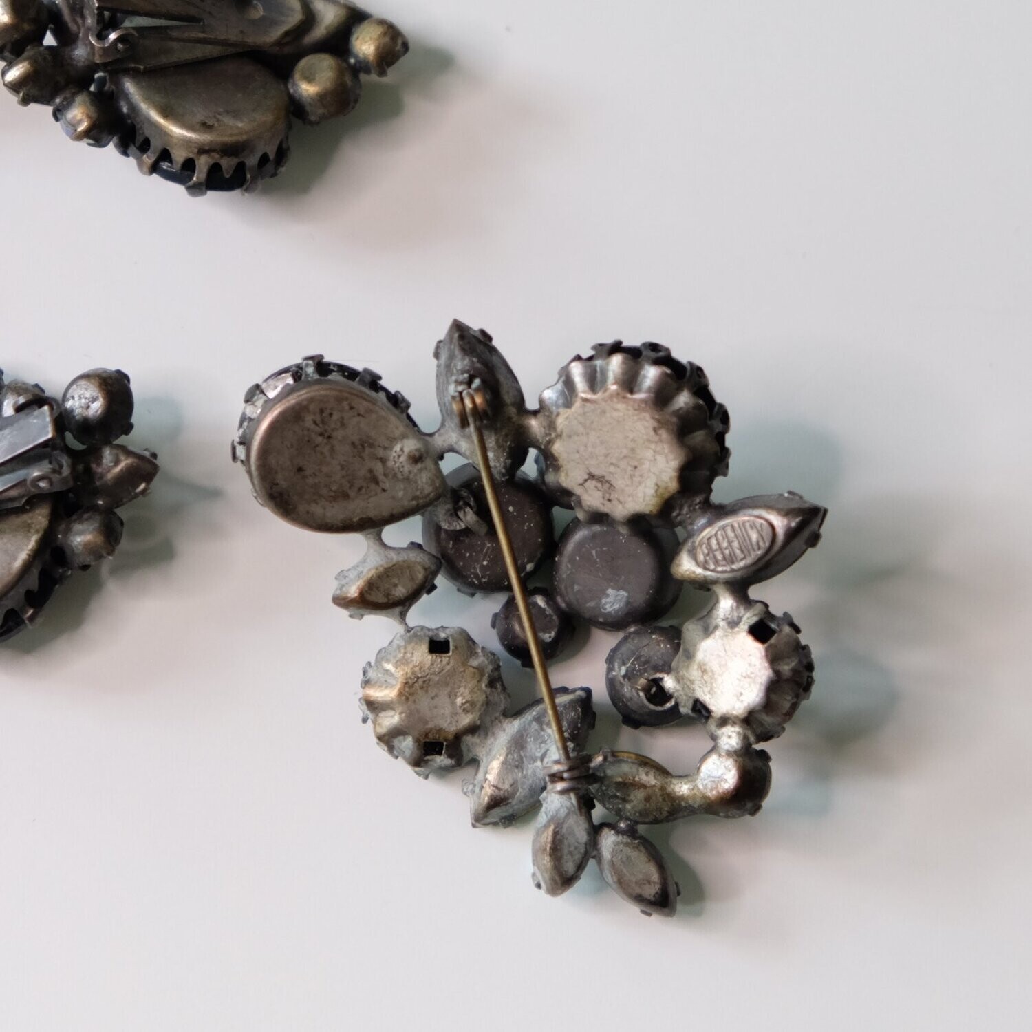 Regency 3pc set - bracelet, brooch and earrings 1950&#39;s