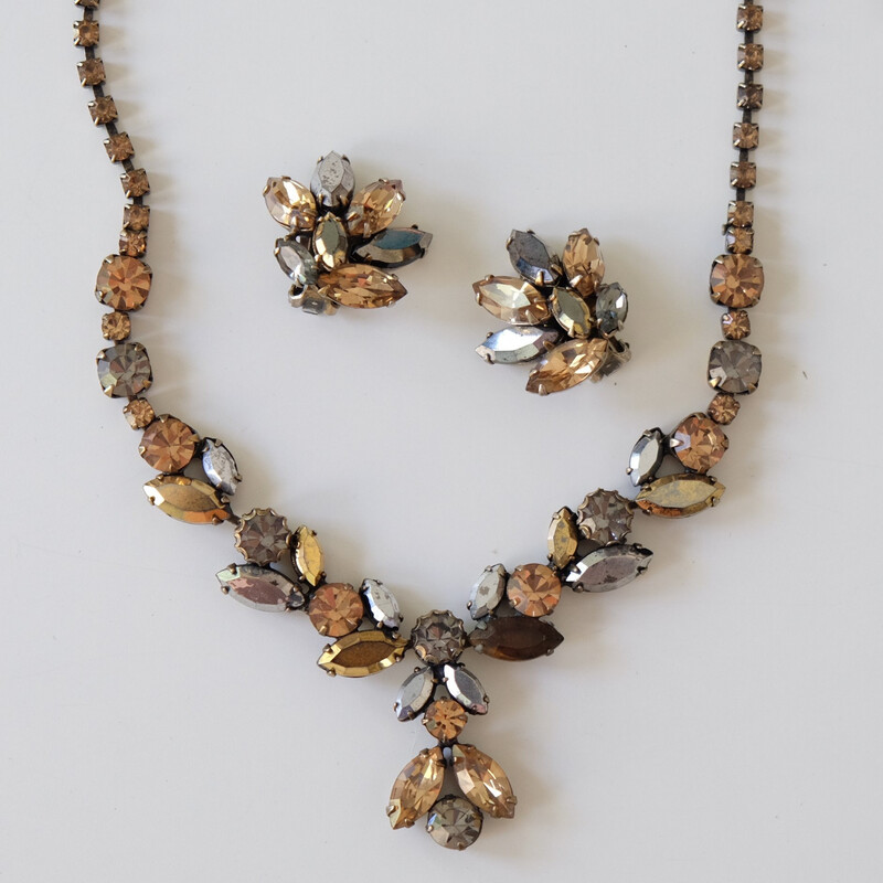 Regency Necklace and Earrings Set 1950’s