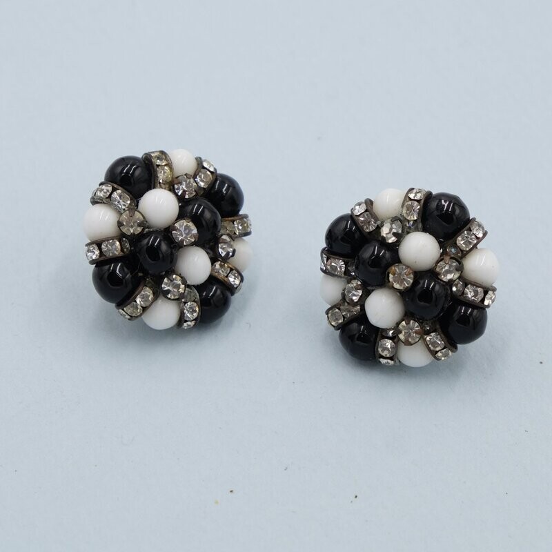 Vintage Black and White Earrings 1960&#39;s