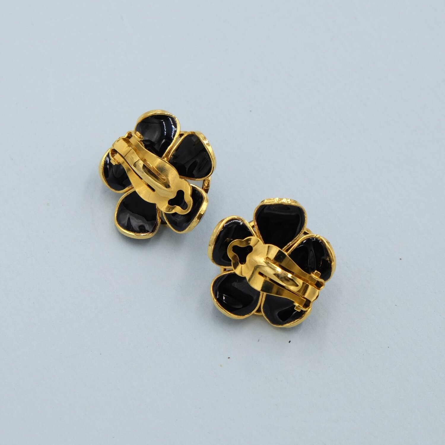 Gripoix Camelia Earrings 2000&#39;s