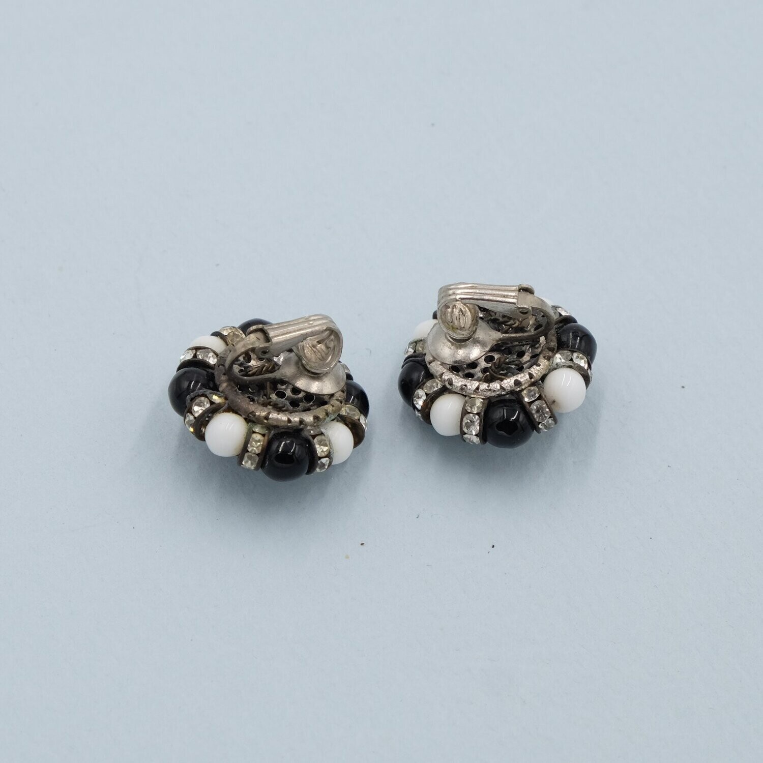 Vintage Black and White Earrings 1960&#39;s