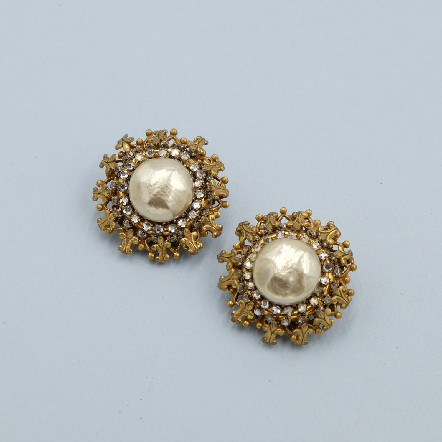 Miriam Haskell Center Pearl Earrings 1950&#39;s