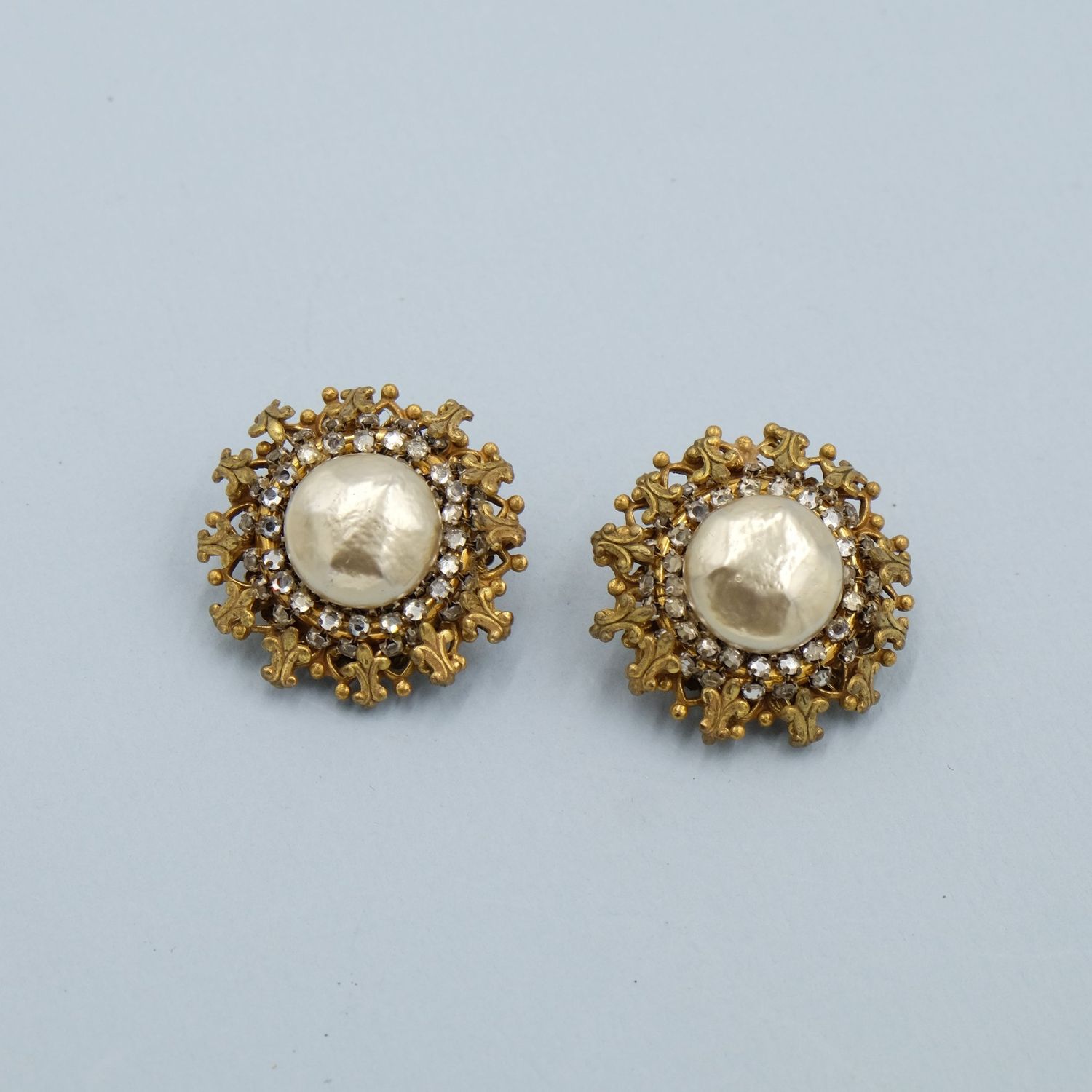Miriam Haskell Center Pearl Earrings 1950&#39;s