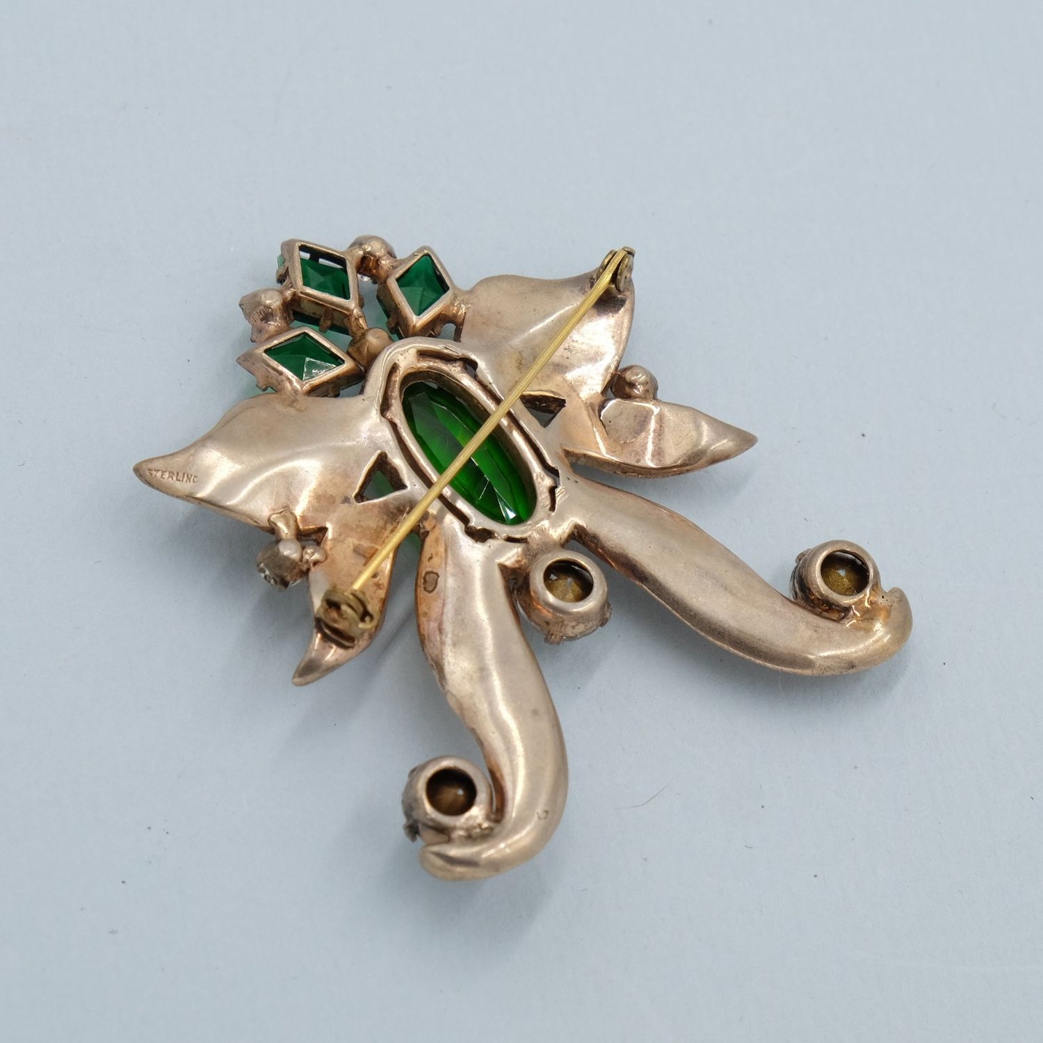 Vintage Sterling Pin with Green Glass 1940&#39;s