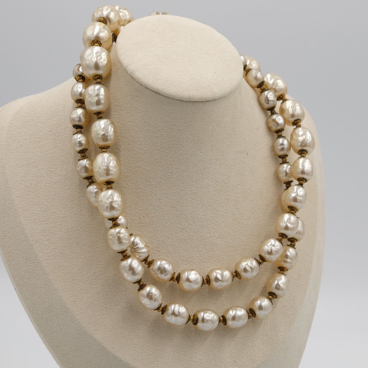 Miriam Haskell Graduated Pearls Faux Baroque Necklace 1950&#39;s
