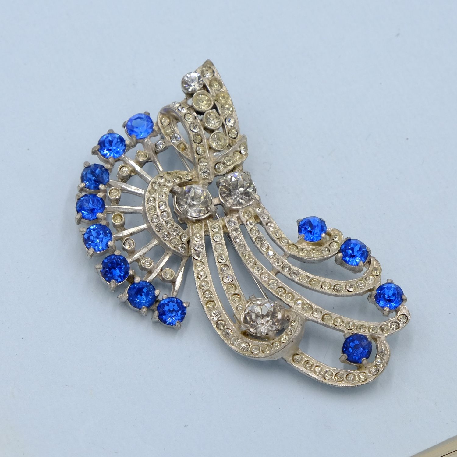 Large Blue Rhinestones Brooch 1940s
