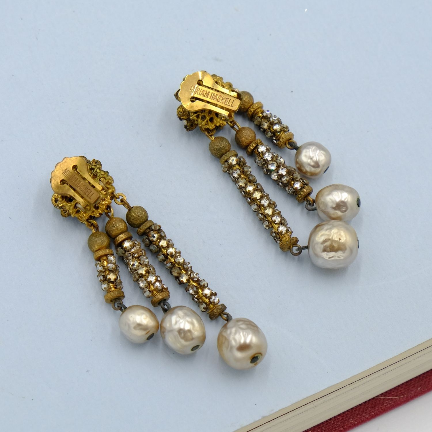 Haskell Graduate Length Rose mantle 3 dangle pearls 1950s