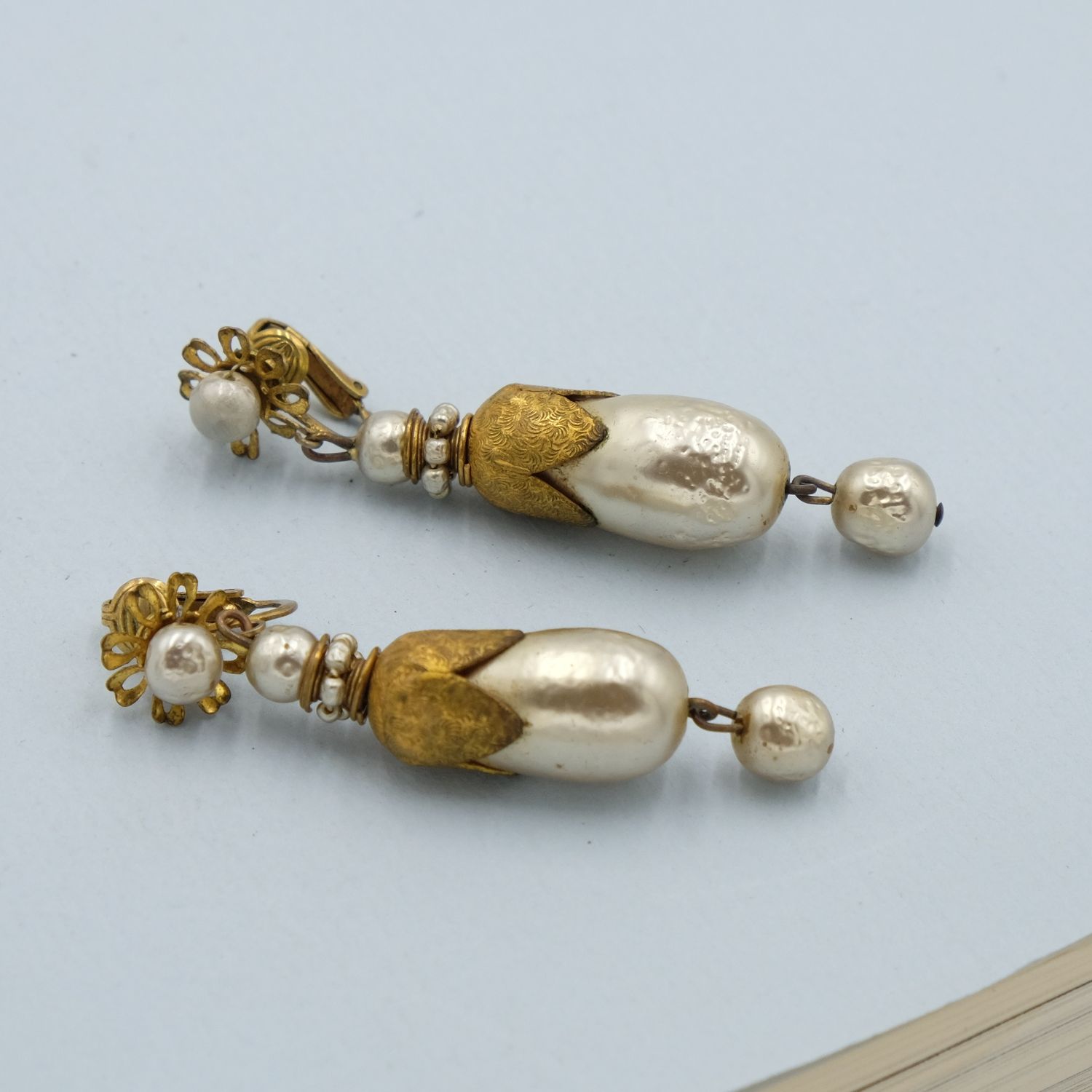 Miriam Haskell Drop teardrop pearls and dangle Earrings 1960s