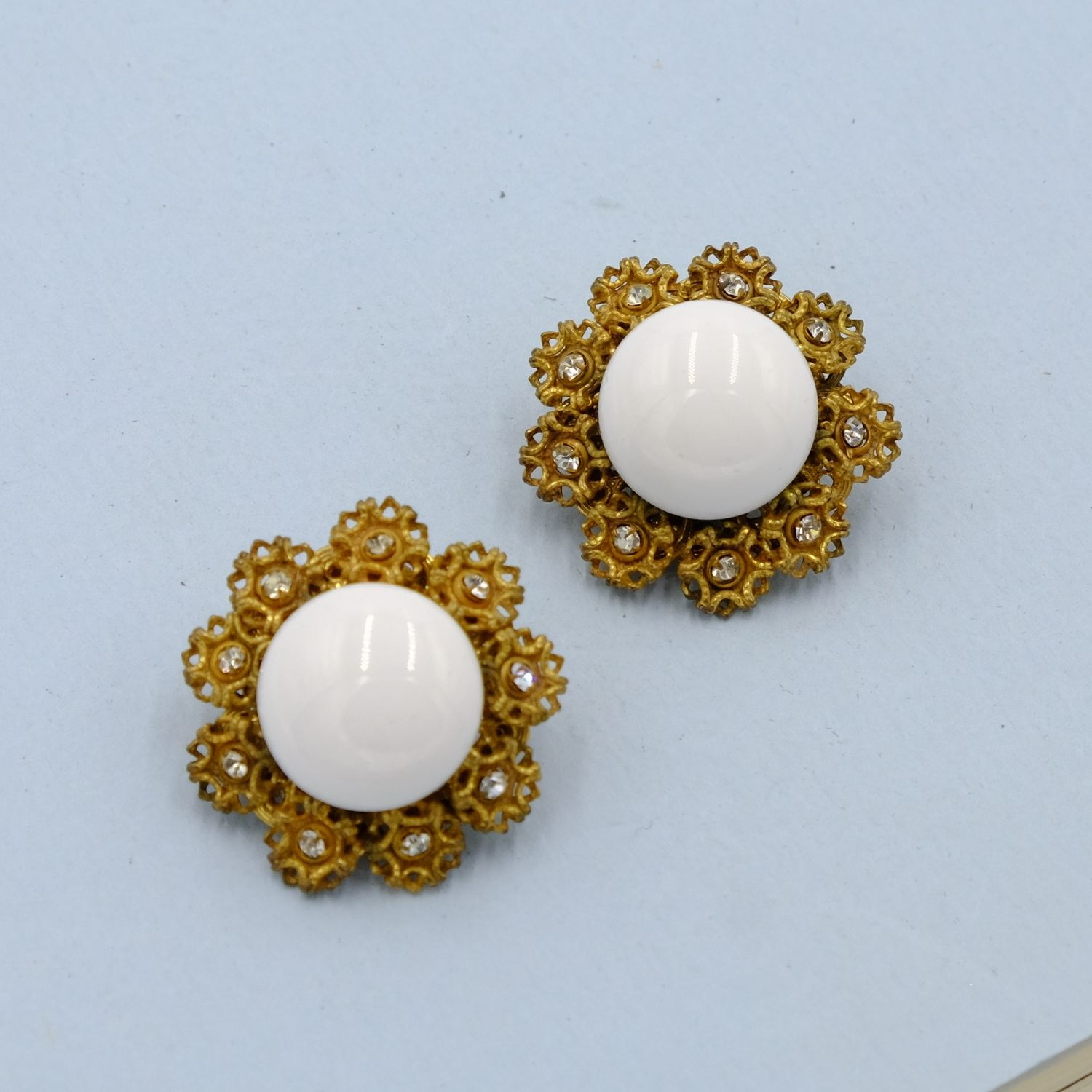 Miriam Haskell White Glass Round Earrings 1960s