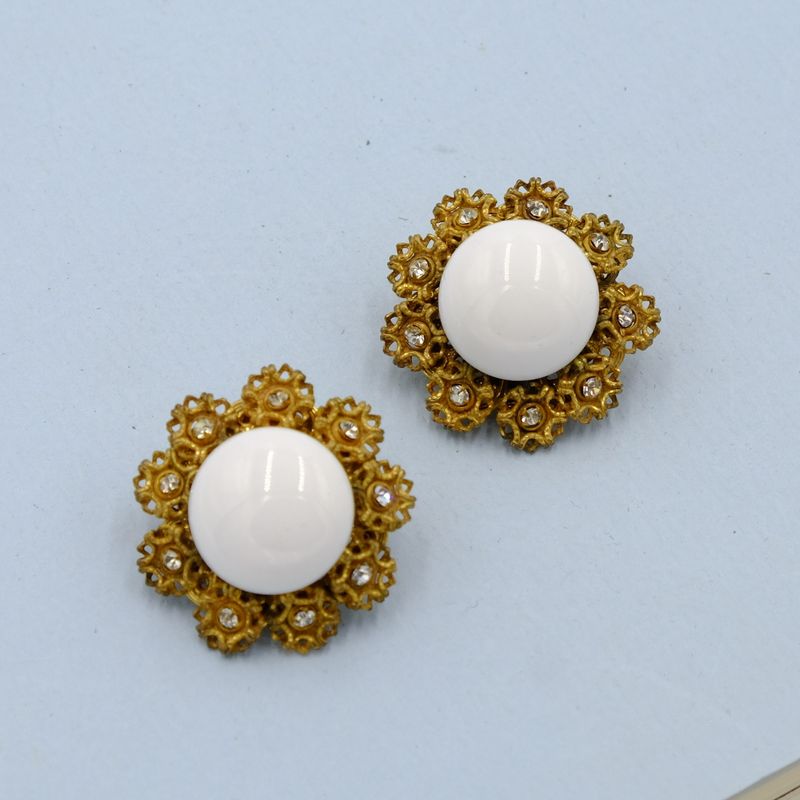 Miriam Haskell White Glass Round Earrings 1960s