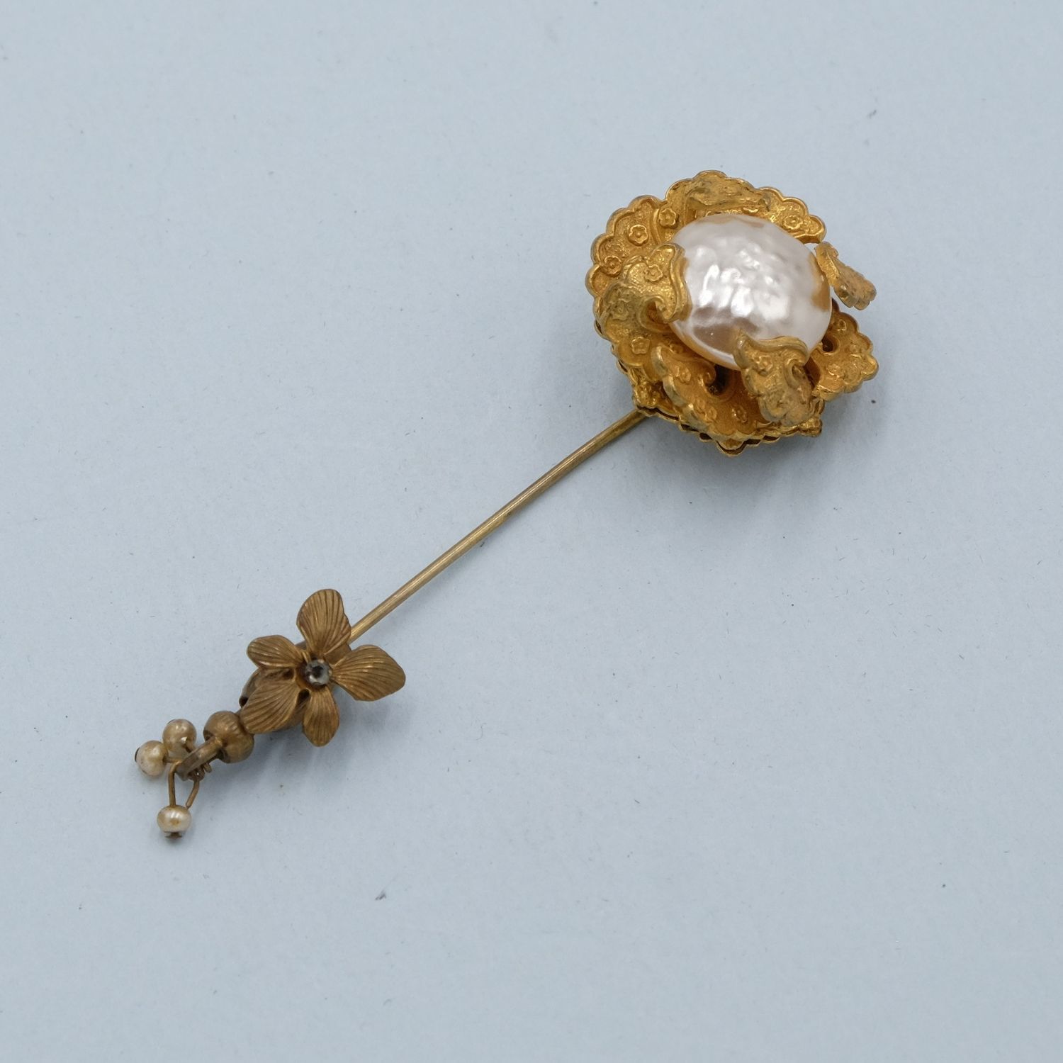 Miriam Haskell Stick Pin Pearl Gold 1950s