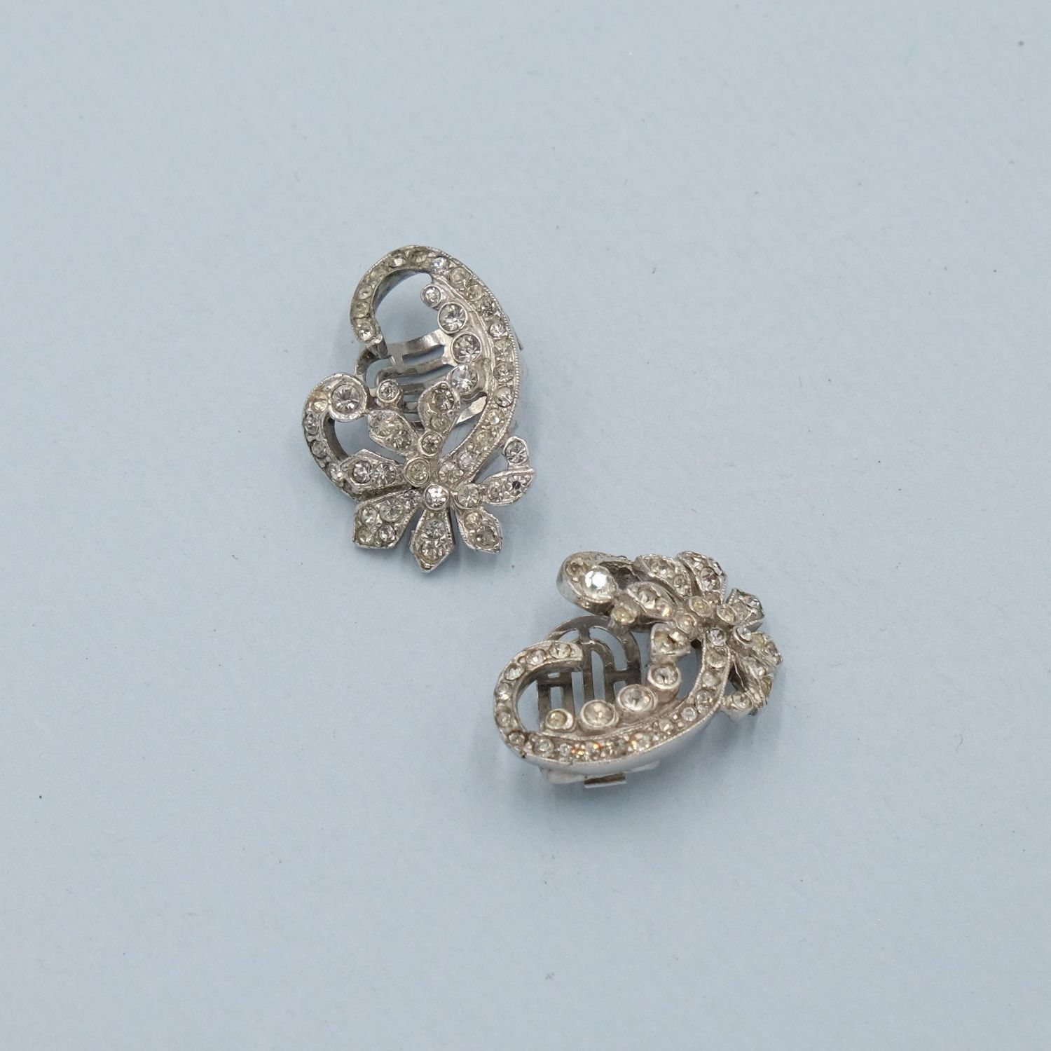 Vintage Trifari Flowers Clear Rhinestones Earrings 1950s