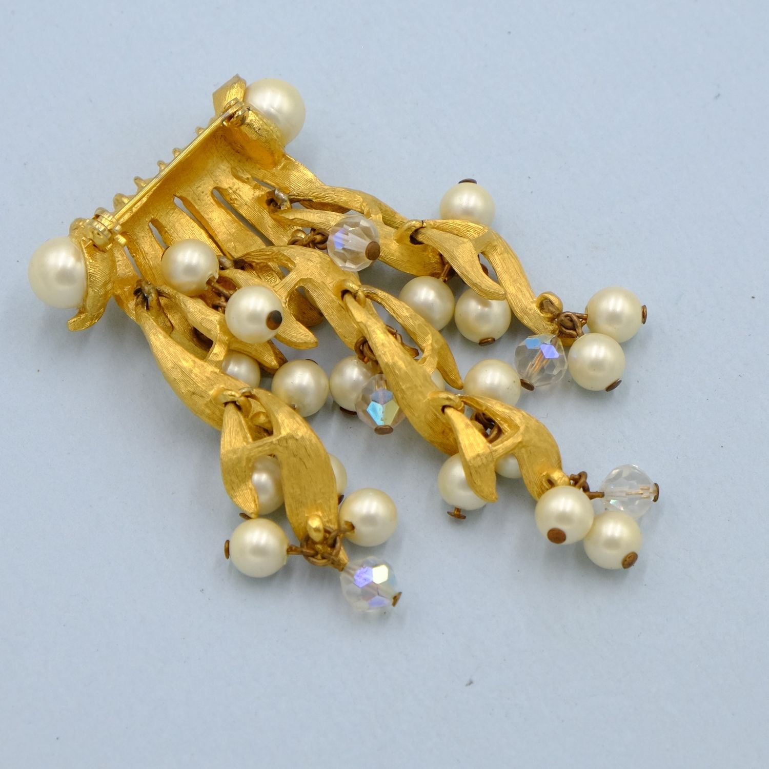 Vintage Kramer Dangle Brooch 1960s