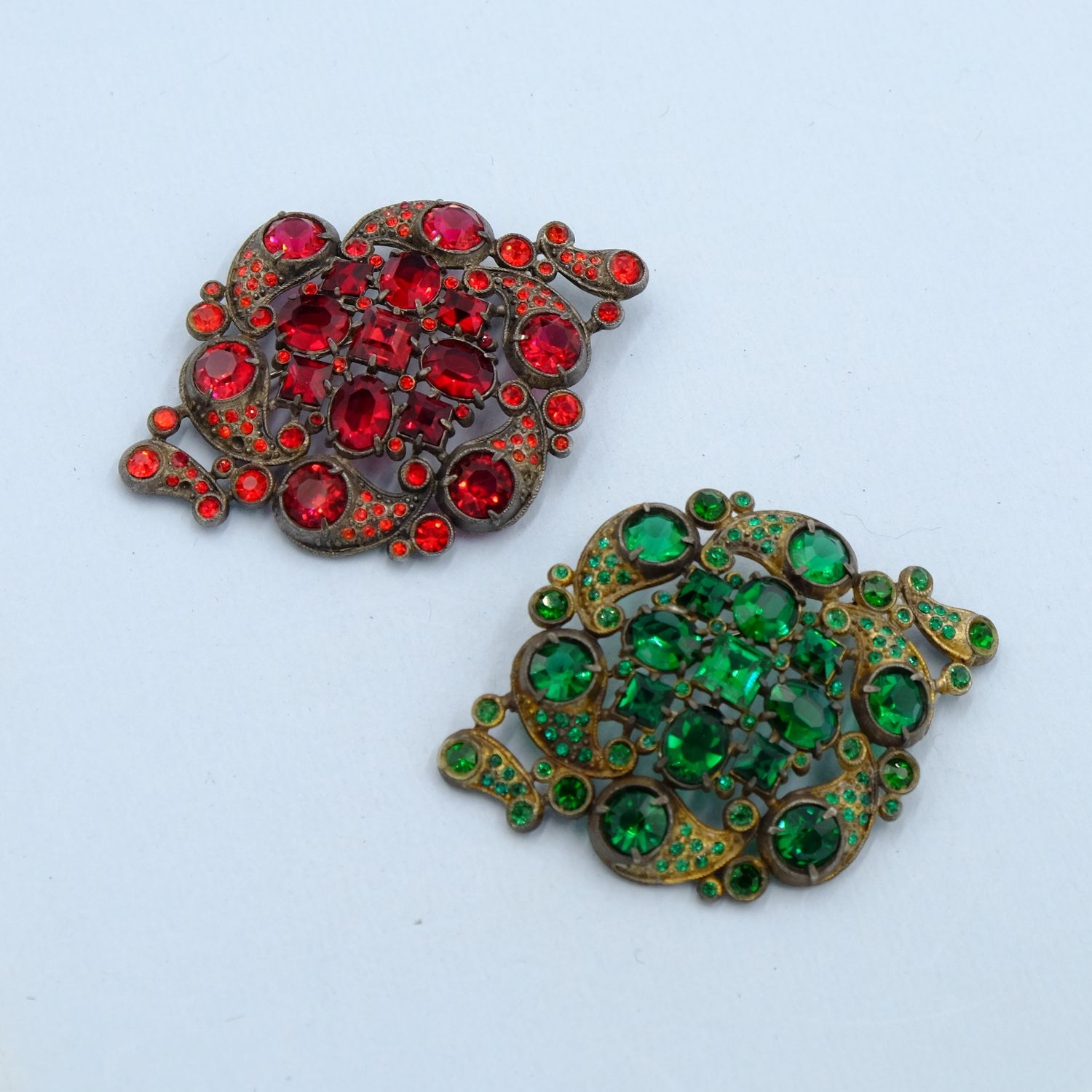 Antique Double Brooches Red and Green 1930s
