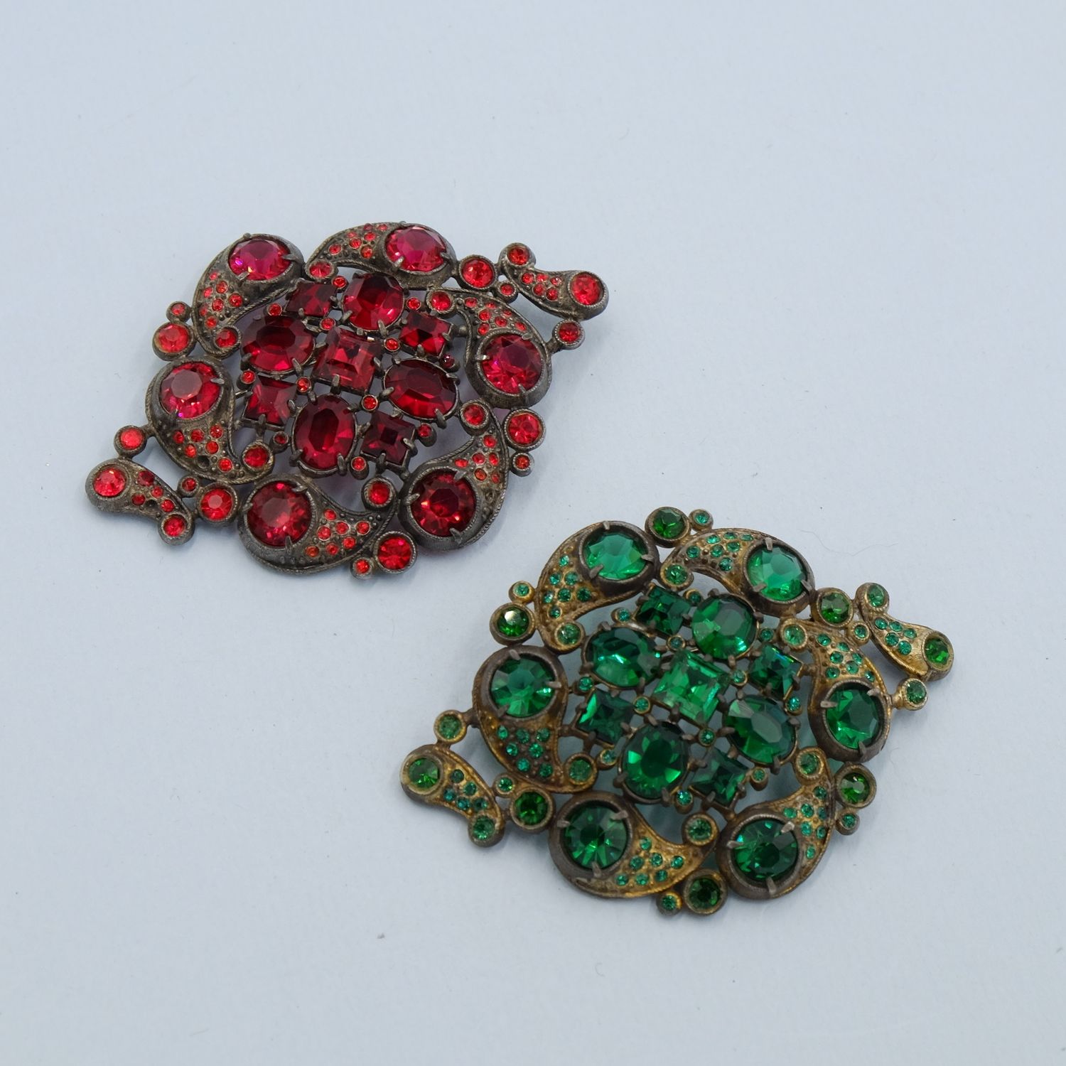Antique Double Brooches Red and Green 1930s