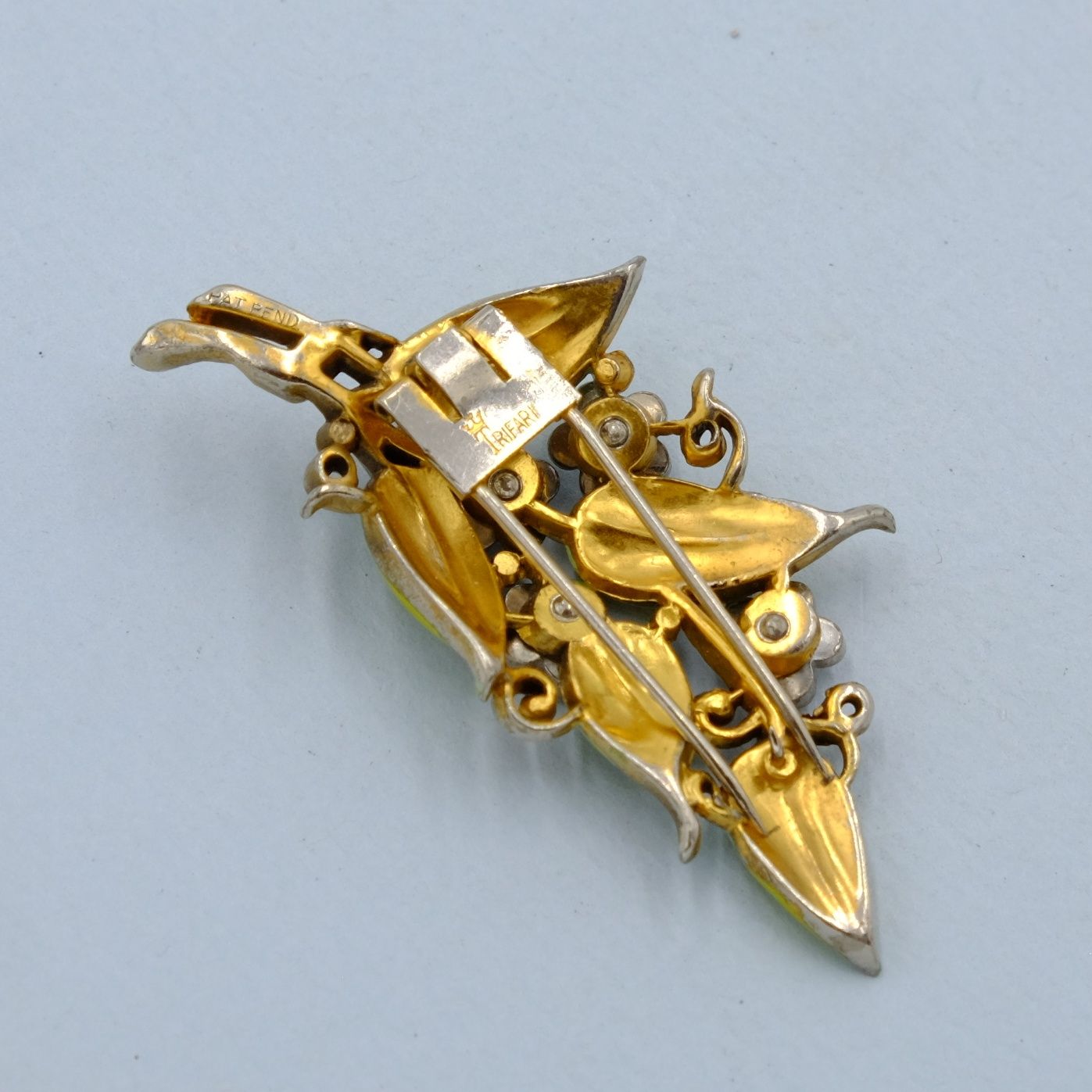 Vintage Trifari by Alfred Phillipe Green Enamel Flower Dress Clip 1940s