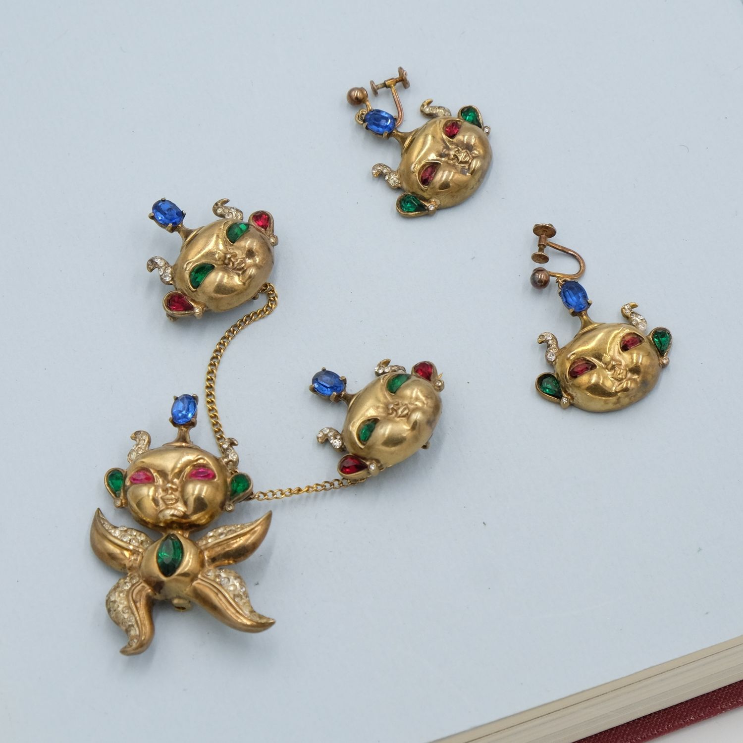 Coro &quot;Pixie&quot; by Adolph Katz Brooch and Earrings Set 1947