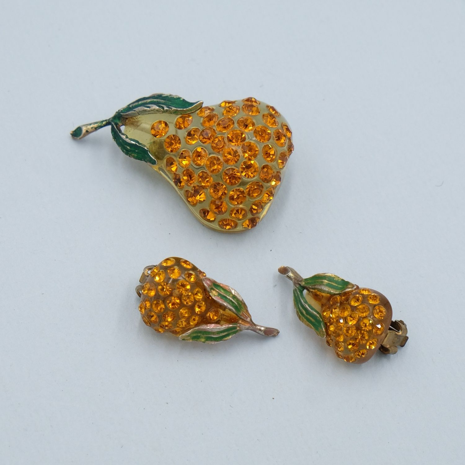 Vintage Western Germany Lucite Pear brooch and earrings set 1960s