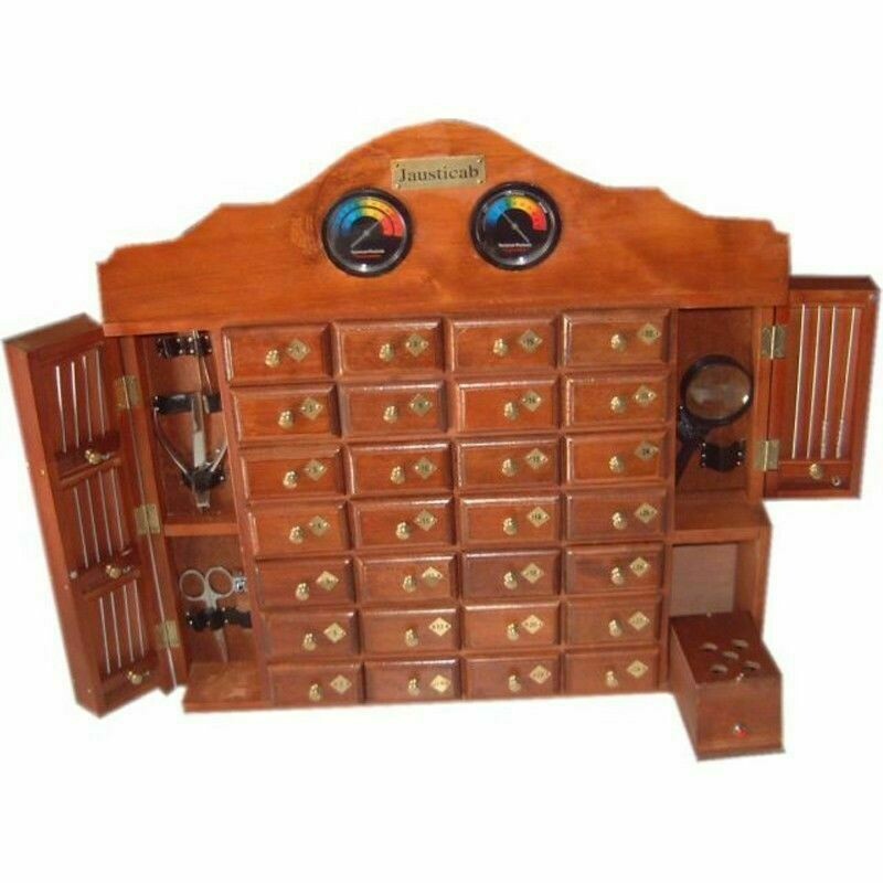 MUEBLE DE MADERA ARTESANAL CON 28 CAJONES Y ACCESORIOS