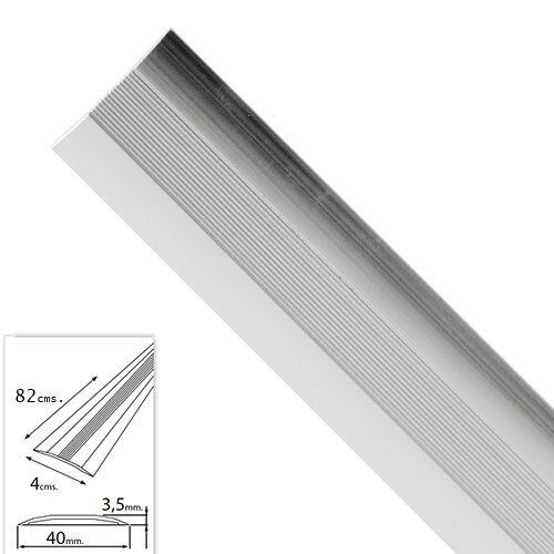Tapajuntas Adhesivo Para Moquetas Metal Plata   82,0 cm.