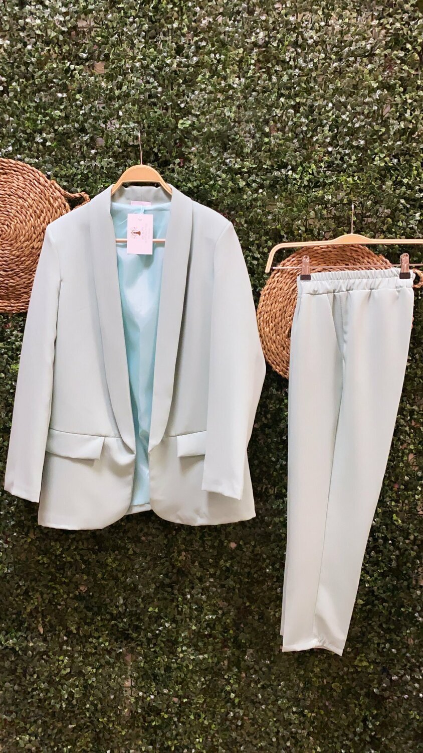 Traje Olivia