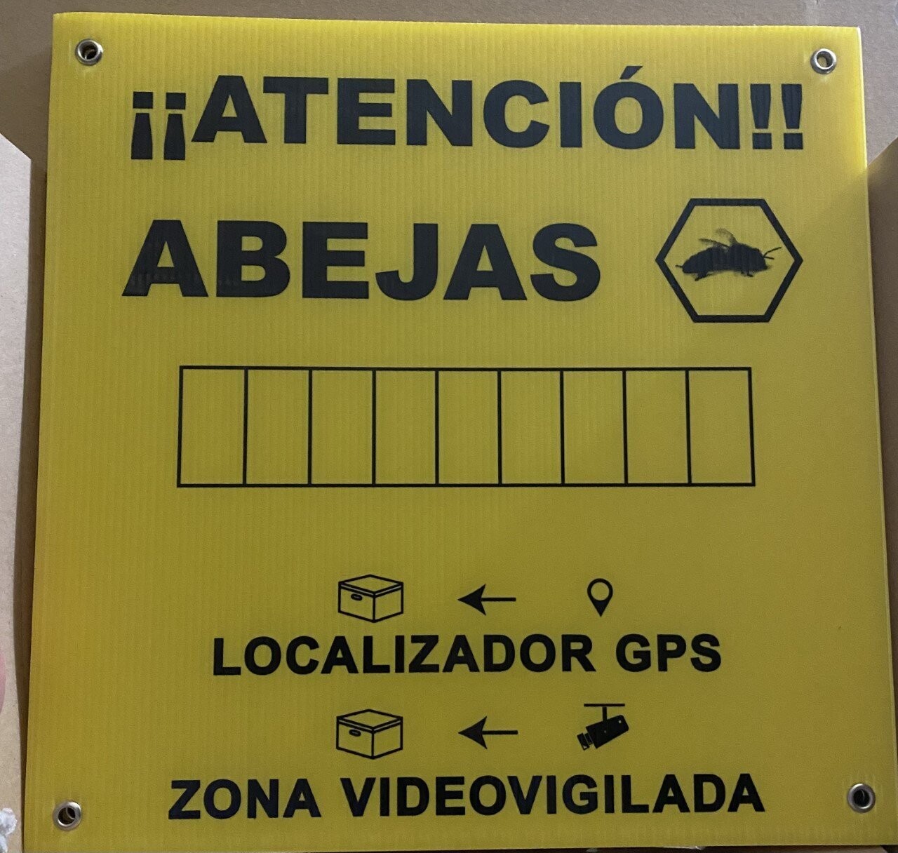 CARTEL ABEJAS ZONA VIDEOVIGILADA