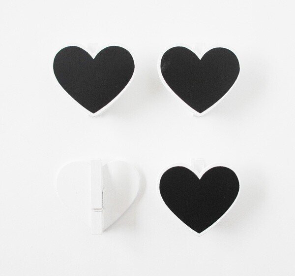 SET 4 PINZAS PIZARRA CORAZÓN MADERA