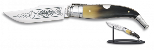 Navaja CLASICA LUJO N �1.C/Peana.Asta 9cm