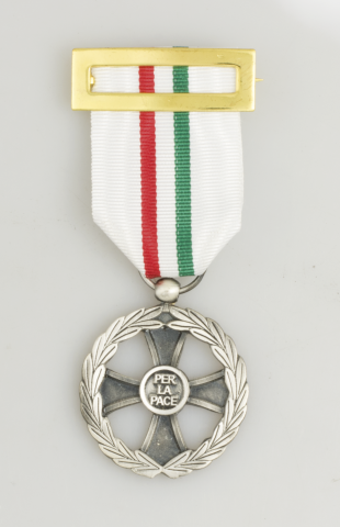 Medalla Cruz Conm. Mant. Paz Italia