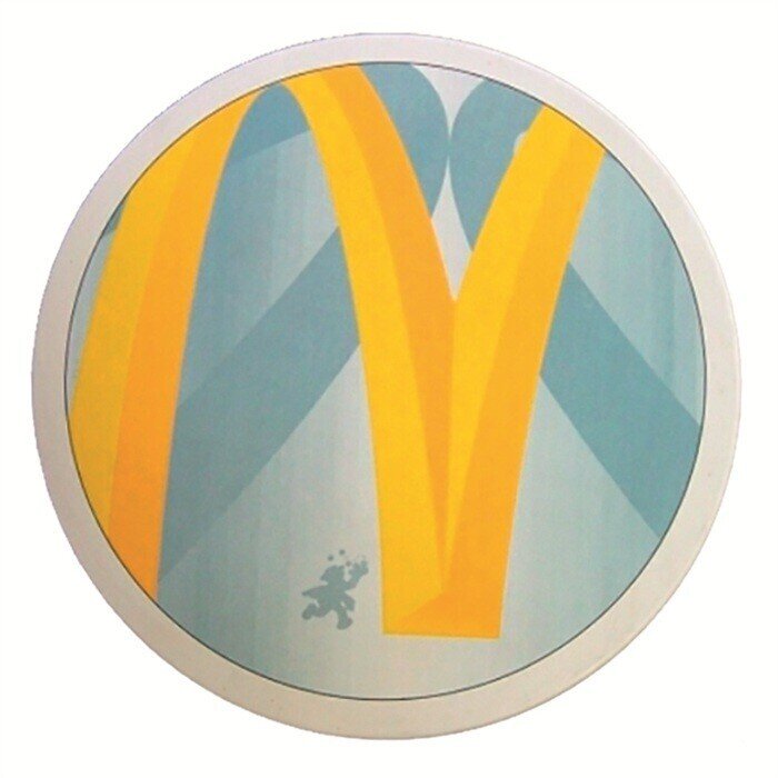 Tablero de mesa Werzalit - Ejemplo Logo MC Donalds