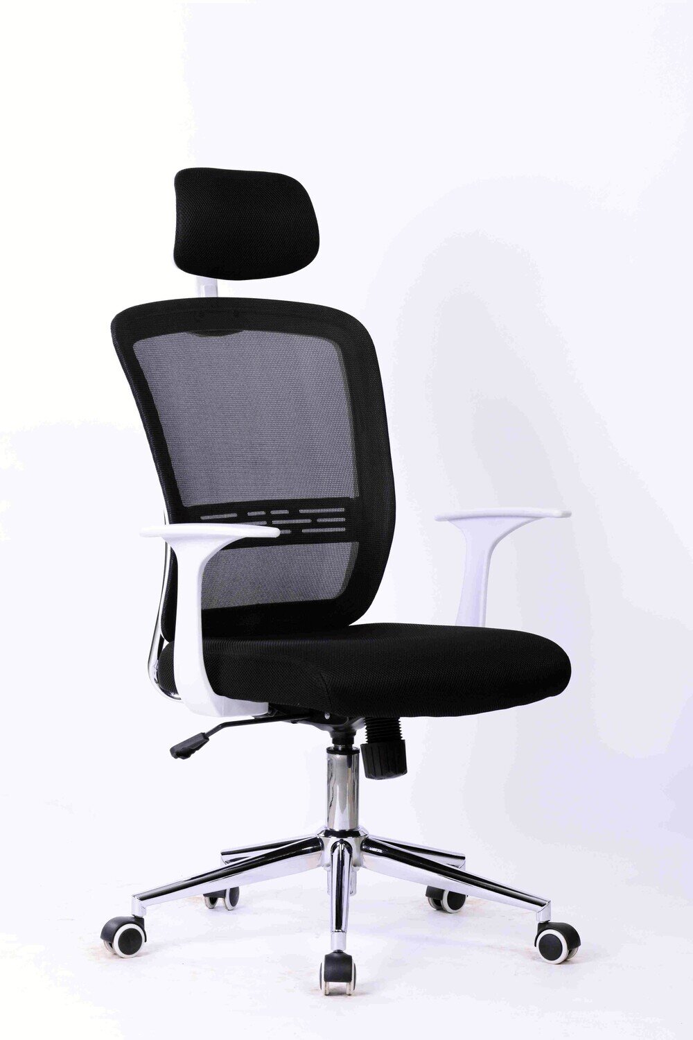 Sill�n de oficina SAVONA, blanco, gas, basculante, malla y tejido negro