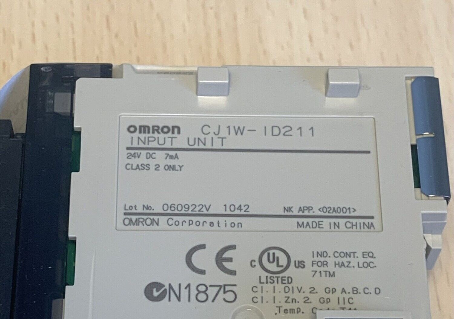 Omron Cj1w Id211 Cj1wid211