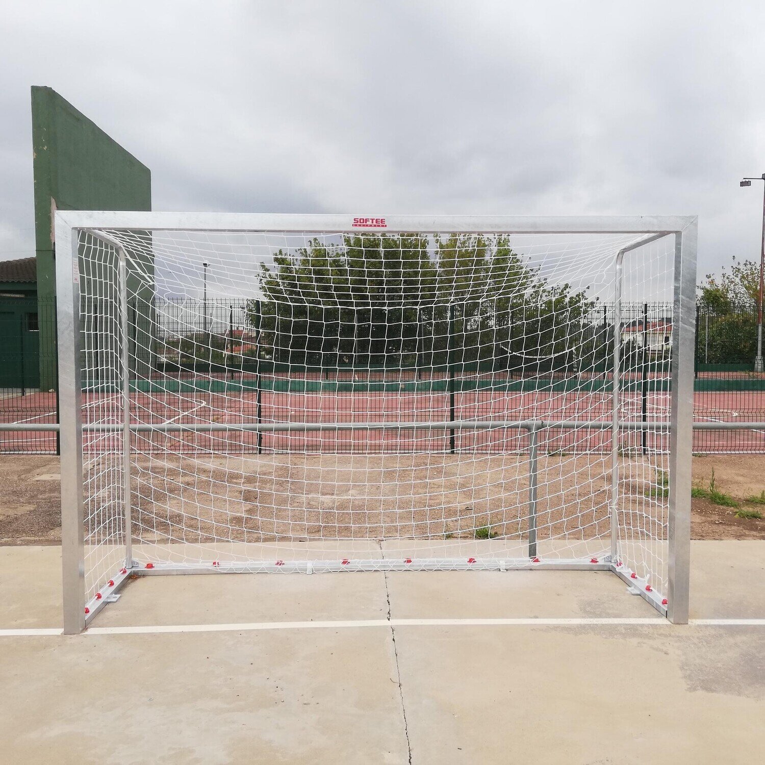 JGO PORTER�AS GALVANIZADAS F.SALA/BALONMANO MET�LICAS TRASLADABLES 80X80MM CON BASE 80X40MM