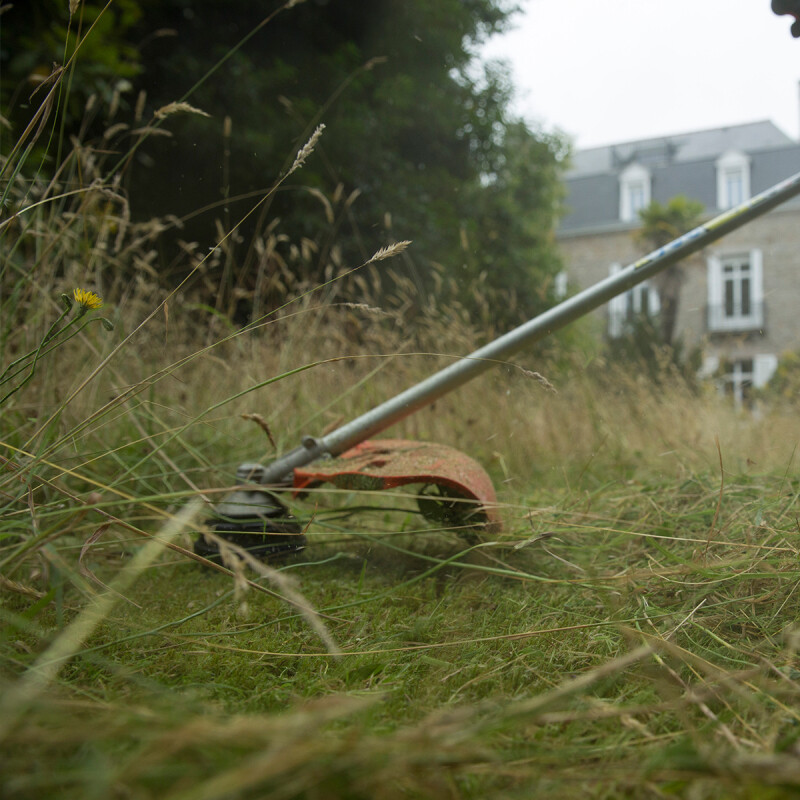 Desbrozadora SRM 2621 ESU