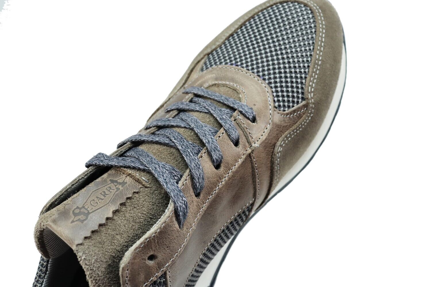 NUEVO! Segarra Senda Casual