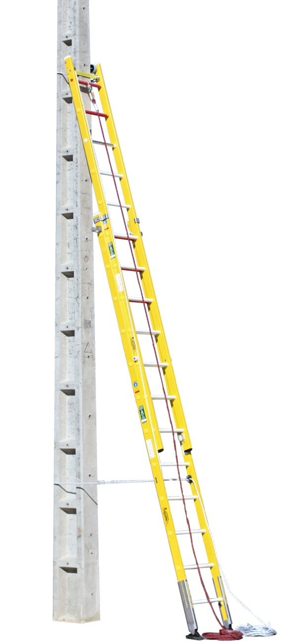 Escalera de seguridad ARISAFE-4
Modelo F7210CET/F	Extensión cuerda  20 Peldaños  Altura 3000/4680mm Ancho 450mm  Peso 25 kg Modelo de patas extensibles 	PG10A / PG10F