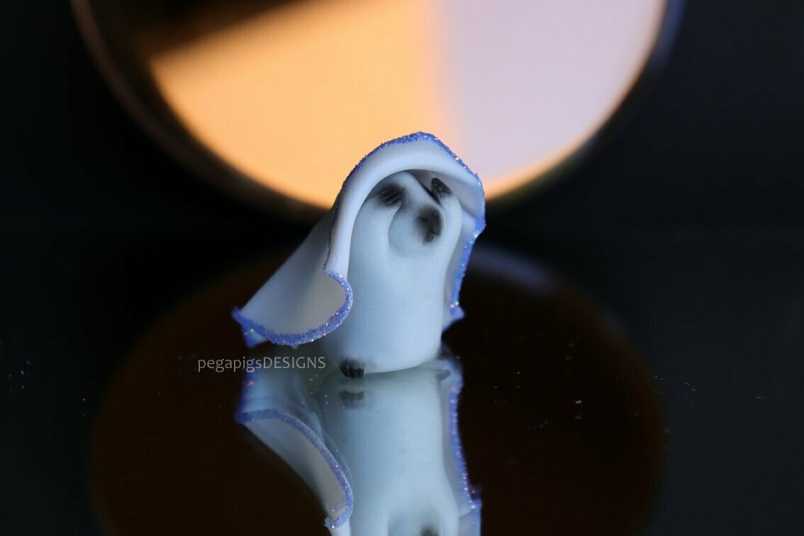 "Pastel purple" ghost pegapiggy